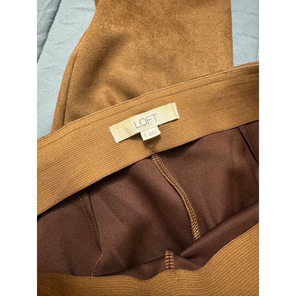 LOFT | Faux Suede Leggings in Fresh Pumpernickel | Small - Picture 3 of 12